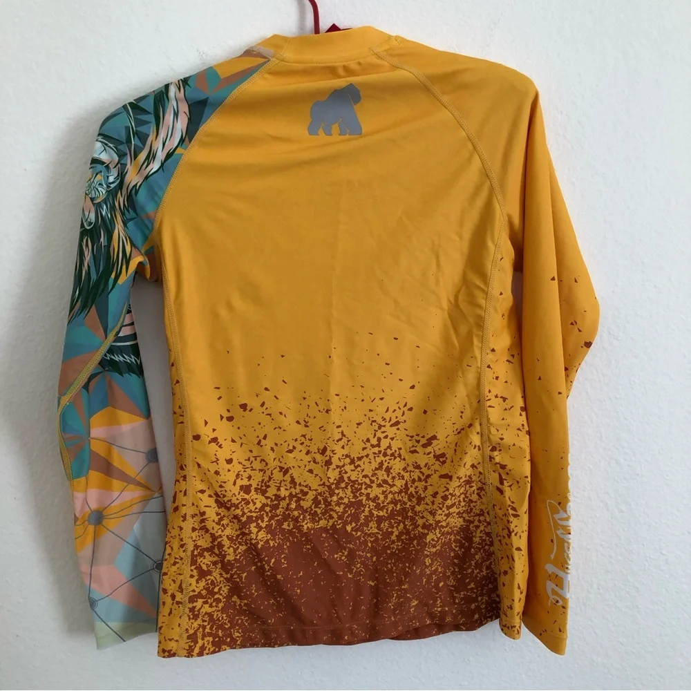 SOLD Yellow Rashguard M - Picture 10 of 12
